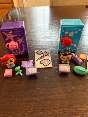 Disney Doorables Ariel and Meilin Lee Locker Lot